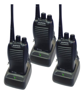 Imagem do produto Walkie-talkie Baofeng Walk Talk 777 Bf-777s Com 4 Rádios E Frequência 400-470mhz - Preto 110v/240v